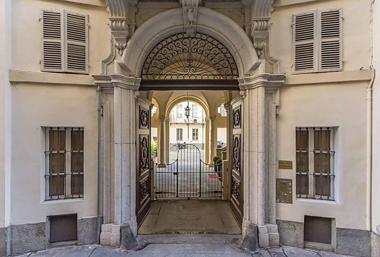 Tourinturin Appartamento In Torino Centro Dış mekan fotoğraf